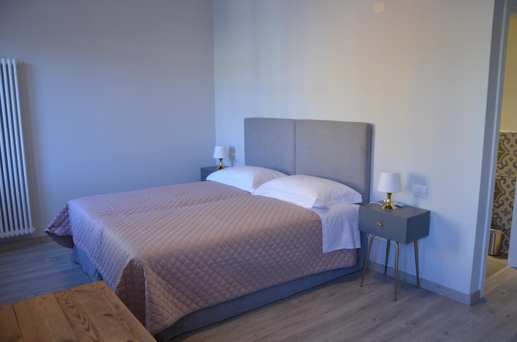 Dimora 16 Rooms & Garden Prato Kültér fotó